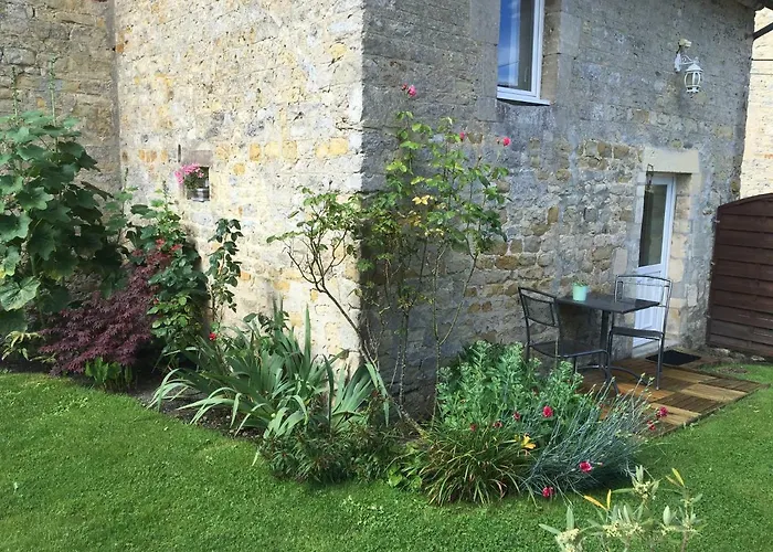 La Pomme De Nuit بايو