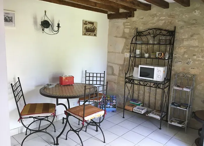 La Pomme De Nuit Байе